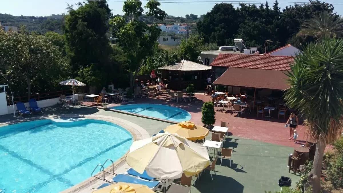 Hotel Asteria Ágios Kírykos Exterior photo