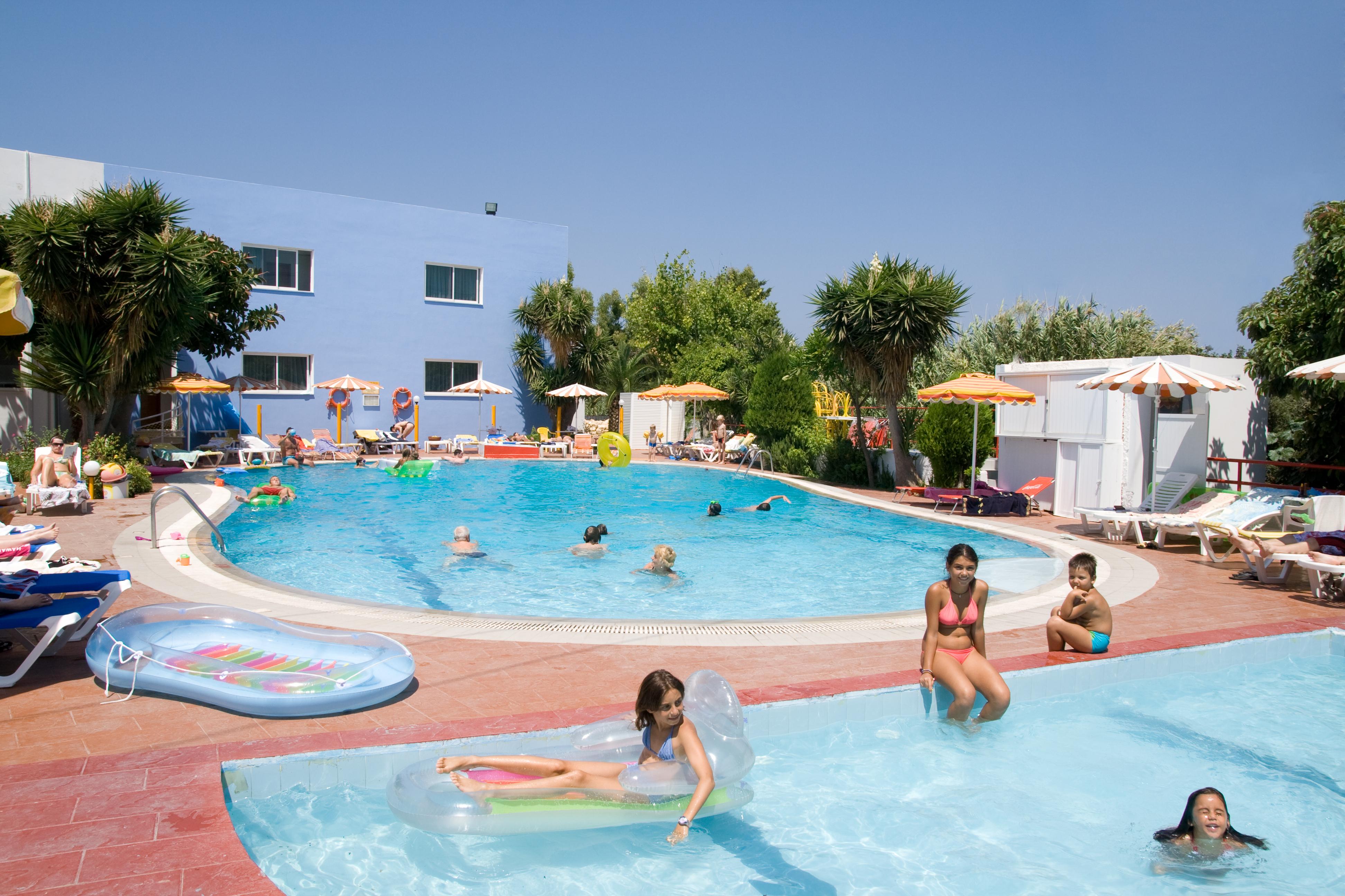 Hotel Asteria Ágios Kírykos Exterior photo